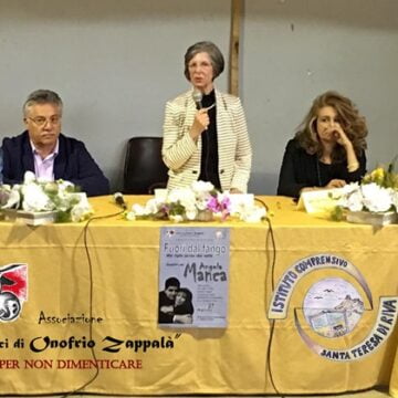 incontro_manca Angela Manca al Comprensivo di S. Teresa di Riva